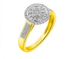 Pierścionek z żółtego złota z diamentami - 0,33 ct - próba 585. Żółte pierścionki Apart, z diamentem, złote. Za 4,890.00 zł.
