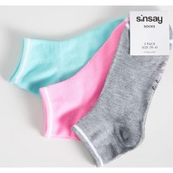 Kolorowe skarpetki - Wielobarwny. Skarpety Sinsay. Za 9.99 zł.
