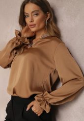 Jasnobrązowa Bluzka Satynowa z Cyrkoniami Rapha. Brązowe bluzki Renee, bez wzorów, z satyny, eleganckie, bez kołnierzyka, bez ramiączek. W wyprzedaży za 76.99 zł.