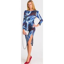 SUKIENKA PINKO. Niebieskie sukienki Pinko, na imprezę, l, bez wzorów, z wiskozy, bez kołnierzyka, bez ramiączek, dopasowane. Za 1,109.00 zł.