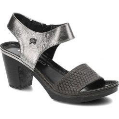 Szare Sandały Karino Wygodne Buty Na Obcasie. Szare sandały Karino, bez wzorów, ze skóry, bez obcasa, na obcasie, bez zapięcia. Za 139.00 zł.