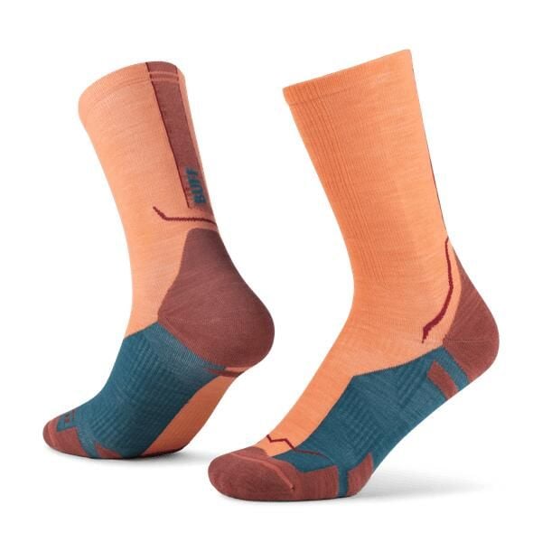 Skarpetki Buff MERINO LIGHTWEIGHT CREW SOCK LWC4 FLAMINGO. Czerwone skarpety Buff, bez wzorów, z elastanu. Za 129.89 zł.