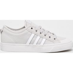 Adidas Originals - Buty Nizza. Szare obuwie sportowe Adidas Originals, z materiału, bez zapięcia. W wyprzedaży za 249.90 zł.