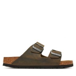 Klapki Birkenstock. Brązowe klapki Birkenstock, bez wzorów, bez obcasa. Za 589.99 zł.