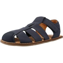 Sandały BLANDITOS SAONABD Niebieski. Niebieskie sandały BLANDITOS BY CRIO'S, bez wzorów, ze skóry, sportowe, bez obcasa, bez zapięcia. Za 210.99 zł.