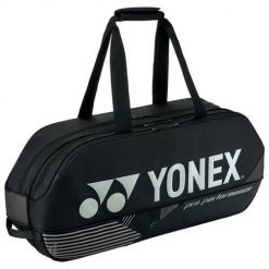 Torba sportowa unisex Yonex Pro Tournament. Czarne torby na ramię YONEX, bez wzorów, z materiału, eleganckie, na ramię, bez dodatków. Za 469.00 zł.