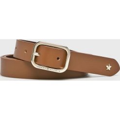 Tommy Hilfiger - Pasek skórzany. Brązowe paski TOMMY HILFIGER, bez wzorów, z materiału. W wyprzedaży za 139.90 zł.