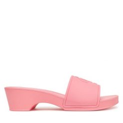 Klapki Guess. Czerwone klapki Guess, z aplikacjami, bez obcasa. Za 219.99 zł.