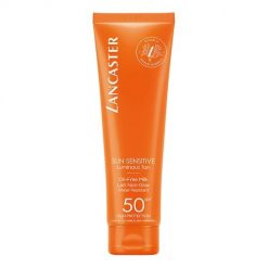 Lancaster - Beztłuszczowe mleczko Do Ciała Spf50 - Sun Sensitive Oil Free Bm Spf 50 150ml - Dla Kobiet. Balsamy i kremy do ciała Lancaster. Za 185.00 zł.