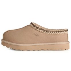 Kapcie Ugg Australian W Tasman Ii Damskie. Brązowe obuwie domowe UGG, bez wzorów, z gumy, bez zapięcia. Za 787.05 zł.