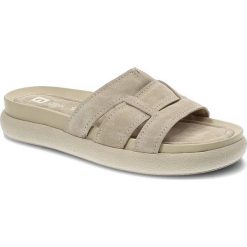Beżowe Klapki Nessi Wygodne Modne Buty. Brązowe klapki Nessi, bez wzorów, bez obcasa. Za 229.00 zł.