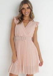 Różowa Sukienka Geving. Czerwone sukienki Born2be, na imprezę, na lato, bez wzorów, z tkaniny, retro, bez kołnierzyka, bez ramiączek, mini, kopertowe. Za 74.99 zł.
