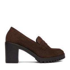 Półbuty Lasocki. Brązowe czółenka Lasocki, bez wzorów, bez obcasa, na obcasie, bez zapięcia. Za 229.99 zł.