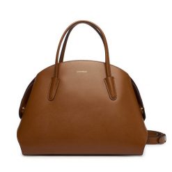 Torebka Coccinelle. Brązowe torebki klasyczne Coccinelle, bez wzorów, bez dodatków. Za 1,949.00 zł.
