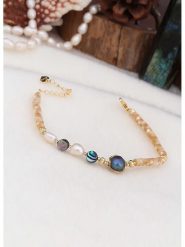 L'Atelier de Gaia Pozłacana bransoletka z perłami i masą perłową rozmiar: onesize. Białe bransoletki L'Atelier de Gaia, z perłą, pozłacane. Za 52.99 zł.