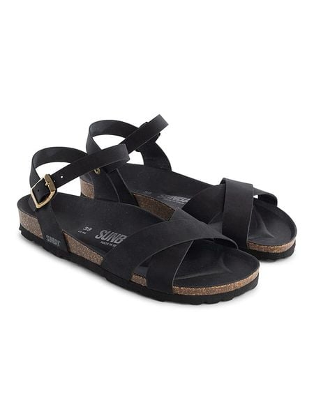 Sunbay Sandały "Albany" w kolorze czarnym rozmiar: 37. Czarne sandały Sunbay, bez wzorów, klasyczne, z otwartym noskiem, bez obcasa, bez zapięcia. Za 129.95 zł.