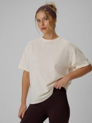 4F T-shirt loose gładki damski - kremowy S. Białe t-shirty 4f, s, bez wzorów, z bawełny, bez kołnierzyka, bez ramiączek. Za 79.99 zł.