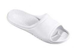Beco Pure klapki unisex białe. Białe klapki 47 Brand, bez wzorów, z syntetyku, bez obcasa. Za 183.99 zł.