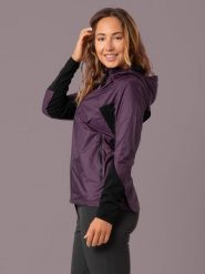 LaMunt Kurtka przeciwwiatrowa "Caroline" w kolorze fioletowym rozmiar: 40. Różowe kurtki sportowe LaMunt, bez wzorów, bez kaptura, outdoorowe. Za 416.77 zł.