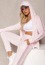 Jasnoróżowy Welurowy Komplet z Cekinami Rozpinana Bluza z Kapturem i Spodnie ze Ściągaczami Natitia. Czerwone bluzy Renee, s, bez wzorów, z weluru, z kapturem. Za 69.99 zł.
