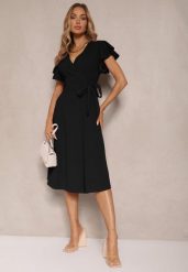 Czarna Kopertowa Sukienka z Rozkloszowanym Dołem i Ozdobnym Wiązaniem Dannola. Czarne sukienki Renee, na co dzień, m, bez wzorów, eleganckie, bez kołnierzyka, bez ramiączek, midi, kopertowe. Za 89.99 zł.