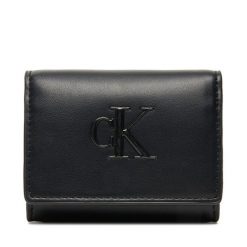 Mały Portfel Damski Calvin Klein. Czarne portfele Calvin Klein, bez wzorów. Za 219.99 zł.