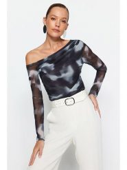 Trendyol Koszulka w kolorze czarnym rozmiar: M. Czarne bluzki Trendyol, m, bez wzorów, bez kołnierzyka, bez ramiączek. Za 52.99 zł.