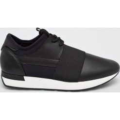 Pollini - Buty. Czarne obuwie sportowe Pollini, z gumy, bez zapięcia. W wyprzedaży za 429.90 zł.