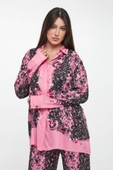 Koszula damska z wzorem węża VERSACE JEANS COUTURE. Koszule Versace Jeans Couture, bez wzorów, z jeansu, bez kołnierzyka, bez ramiączek. Za 2,219.00 zł.