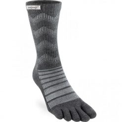 Skarpety trailowe Injinji Crew Wool. Szare skarpety Injinji, bez wzorów. Za 187.50 zł.