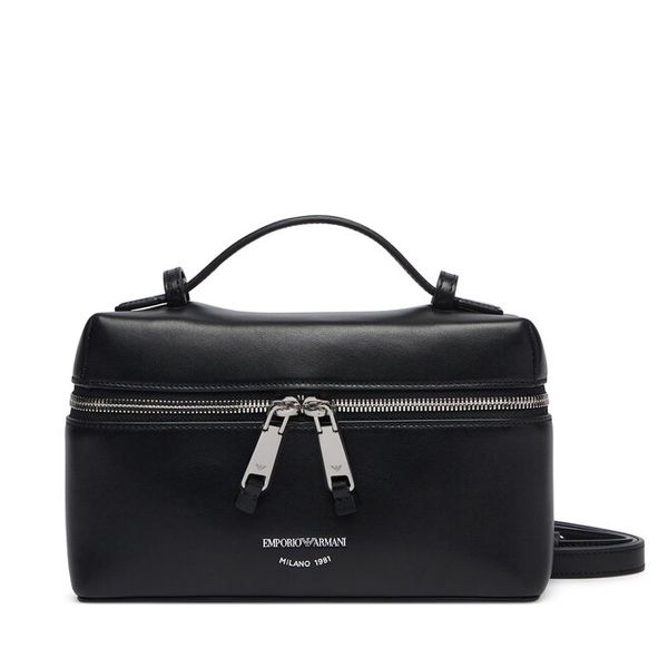 Torebka Emporio Armani. Czarne torebki klasyczne Emporio Armani, bez wzorów, bez dodatków. Za 1,439.00 zł.