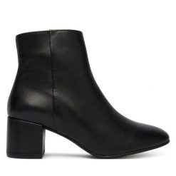 Botki HÖGL. Czarne botki Högl, bez wzorów, bez obcasa, na słupku, bez zapięcia. Za 799.99 zł.