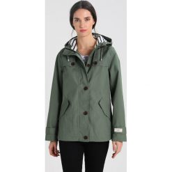 Tom Joule WATERPROOF COAT Kurtka przeciwdeszczowa laurel. Brązowe kurtki sportowe marki Tom Joule, z bawełny. W wyprzedaży za 377.10 zł.