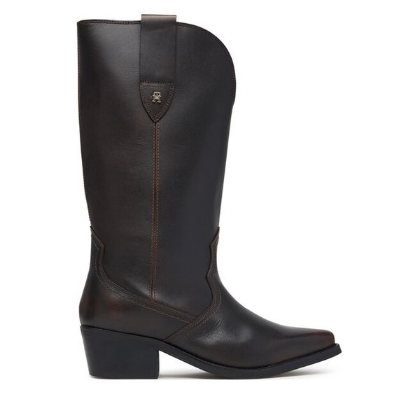 Kozaki Tommy Hilfiger. Brązowe kozaki TOMMY HILFIGER, bez obcasa, na słupku, bez zapięcia. Za 1,299.00 zł.
