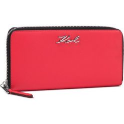Duży Portfel Damski KARL LAGERFELD - 96KW3210 Red Fire. Czerwone portfele KARL LAGERFELD, bez wzorów, ze skóry. Za 539.00 zł.
