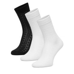 Skarpety Nine West. Białe skarpety Nine West, bez wzorów. Za 29.99 zł.