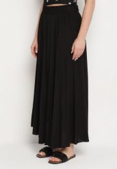 Czarna Wiskozowa Rozkloszowana Spódnica Lunisenia. Czarne spódnice Born2be, na co dzień, na wiosnę, l, bez wzorów, z wiskozy, eleganckie, maxi, rozkloszowane. Za 59.99 zł.