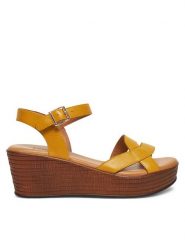Lasocki Sandały WI16-NYASA-03 Żółty. Żółte sandały Lasocki, bez wzorów, ze skóry, bez obcasa, na koturnie, bez zapięcia. Za 179.99 zł.