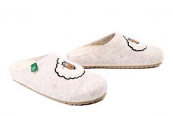 DR. BRINKMANN 320263-81 offwhite, kapcie damskie. Brązowe obuwie domowe Dr. Brinkmann, bez wzorów, bez zapięcia. Za 157.17 zł.