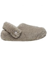 Kapcie Crocs Classic Cozzzy Slipper Dorośli. Brązowe obuwie domowe Crocs, bez wzorów, z futra, bez zapięcia. Za 264.50 zł.