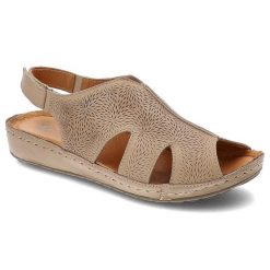 Beżowe Sandały Kampa Wygodne Skórzane Buty Na Lato. Brązowe sandały KAMPA, bez wzorów, ze skóry, bez obcasa, bez zapięcia. Za 215.99 zł.