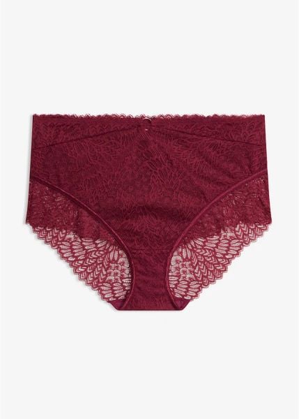 Figi z wysokim stanem z delikatnej koronki. Fioletowe figi bonprix, bez wzorów, z koronki. Za 49.99 zł.