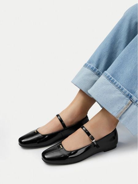 MEXX Baleriny EO-CZY12-01 Czarny. Czarne baleriny Mexx, bez wzorów, ze skóry, bez obcasa. Za 249.99 zł.