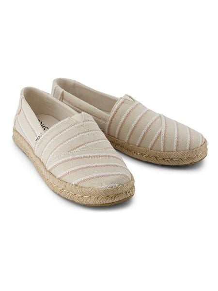 TOMS Espadryle w kolorze kremowym rozmiar: 37,5. Brązowe espadryle Toms, bez wzorów, bez obcasa, bez zapięcia. Za 184.30 zł.
