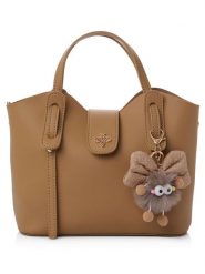 Lucky Bees Torebka "Celeste" w kolorze karmelowym - 25 x 21 x 11 cm rozmiar: onesize. Brązowe torby na ramię Lucky Bees, bez wzorów, z materiału, przez ramię, bez dodatków. Za 73.99 zł.