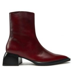 Botki Vagabond Shoemakers. Czerwone botki Vagabond Shoemakers, bez wzorów, bez obcasa, na słupku, bez zapięcia. Za 859.99 zł.