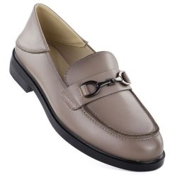 Skórzane półbuty damskie mokasyny beżowe Vinceza 18117. Brązowe mokasyny VINCEZA, bez wzorów, ze skóry, bez obcasa. Za 169.99 zł.