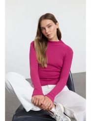 Trendyol Koszulka w kolorze różowym rozmiar: L. Różowe bluzki Trendyol, l, bez wzorów, prążkowane, bez kołnierzyka, bez ramiączek. Za 41.69 zł.