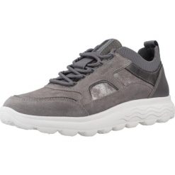 Kapcie GEOX D SPHERICA Szary. Szare obuwie domowe Geox, bez wzorów, ze skóry, bez zapięcia. Za 326.99 zł.