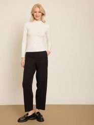 BGN Koszulka w kolorze kremowym rozmiar: 34. Brązowe bluzki BGN, bez wzorów, bez kołnierzyka, bez ramiączek. Za 65.99 zł.